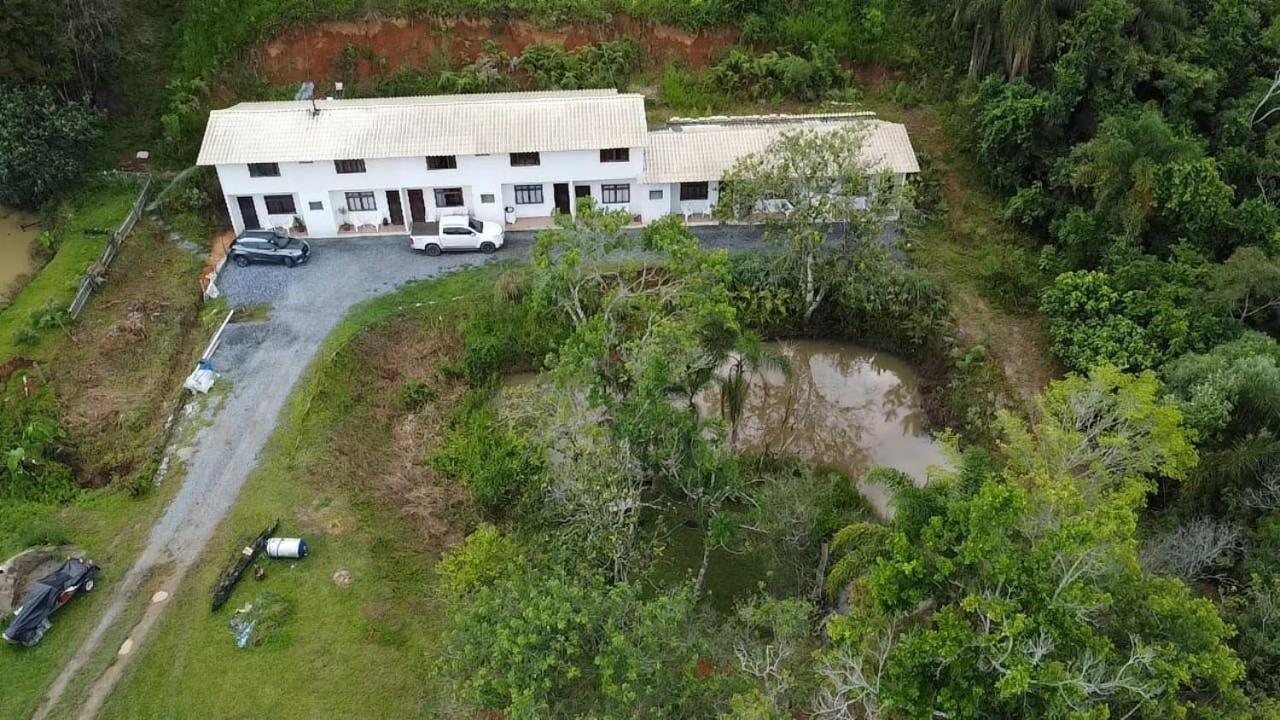 Hospedagem Mafli Apartamento Barra do Trombudo Exterior foto